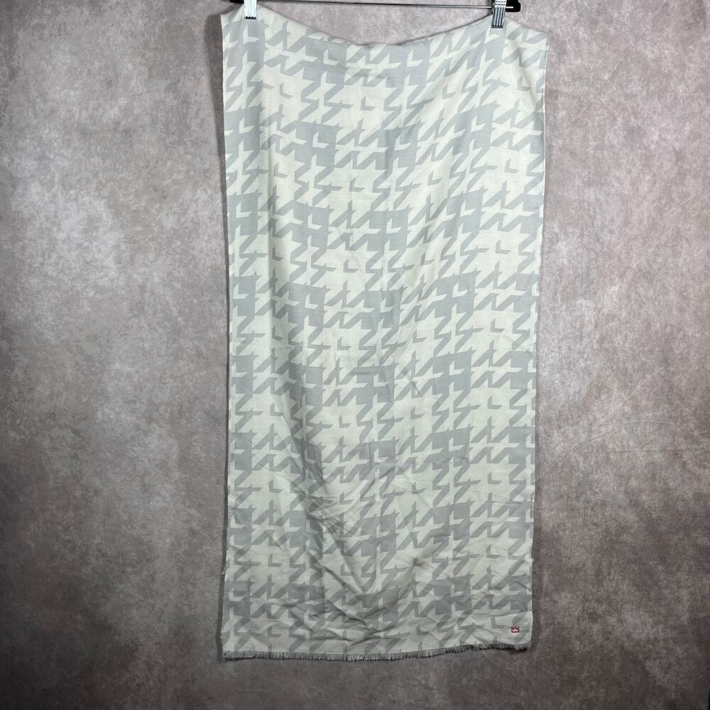 Crown & Ivy Rectangle Scarf  74x20 One Size Gray Houndstooth Fringe Trim‎ NEW